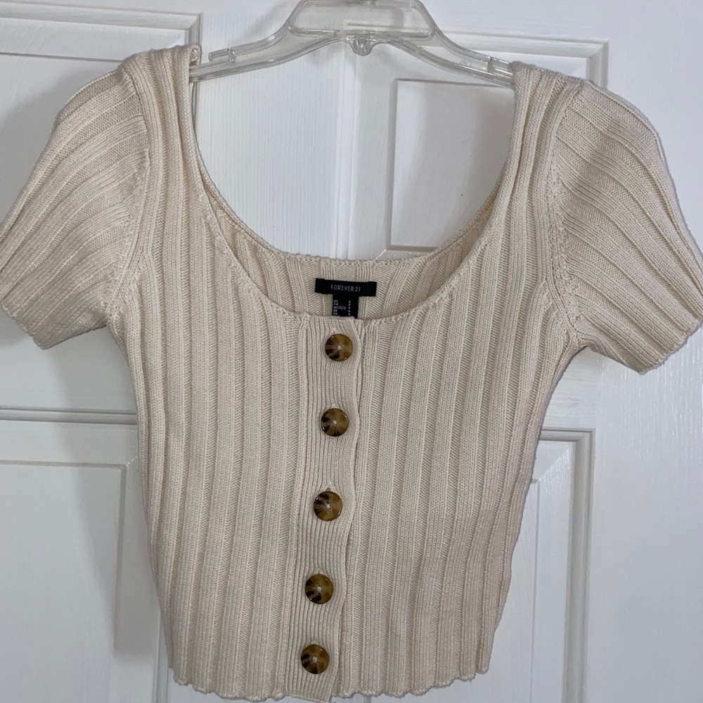 Cream crop top
